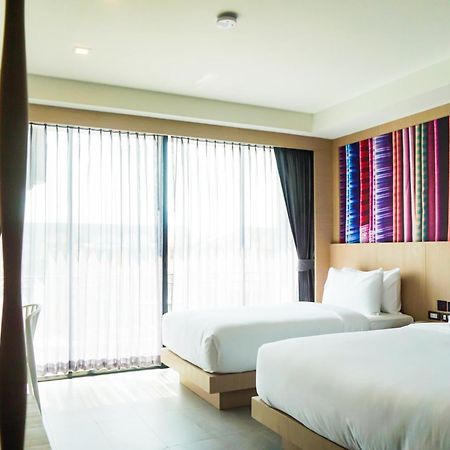 Glow Pattaya Exterior photo